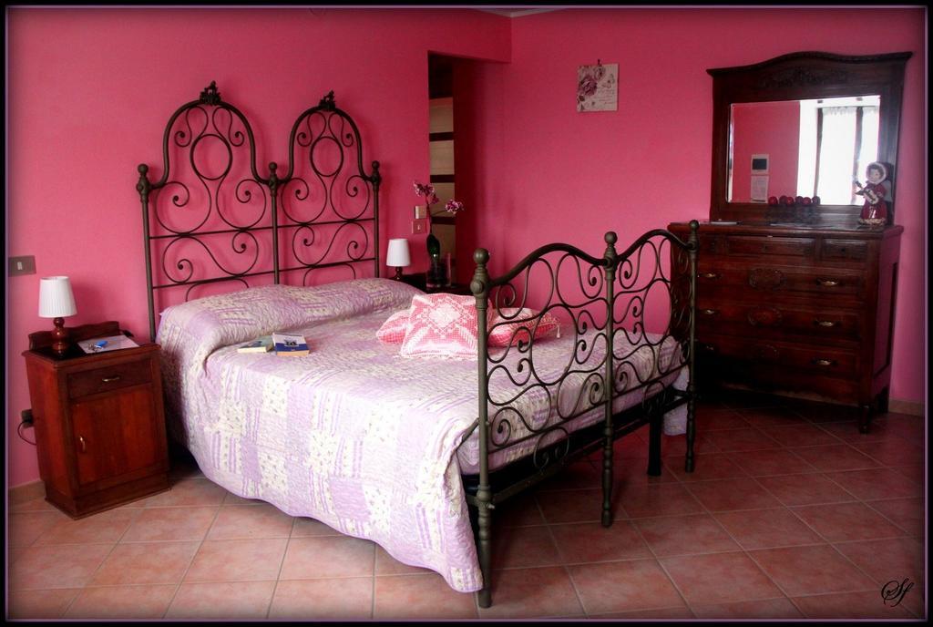 Bed And Breakfast Val D'Oche Castel Boglione Номер фото